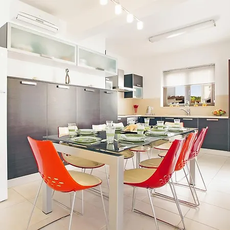 Magnolia Villa *